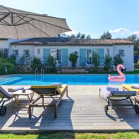 Le Mas De La Source Acomodação com café da manhã Mougins Exterior foto