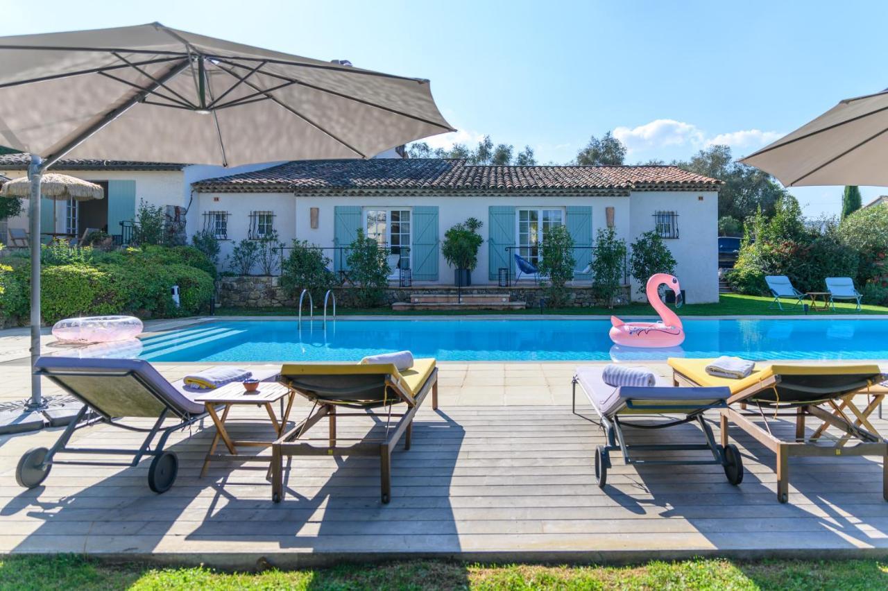 Le Mas De La Source Acomodação com café da manhã Mougins Exterior foto
