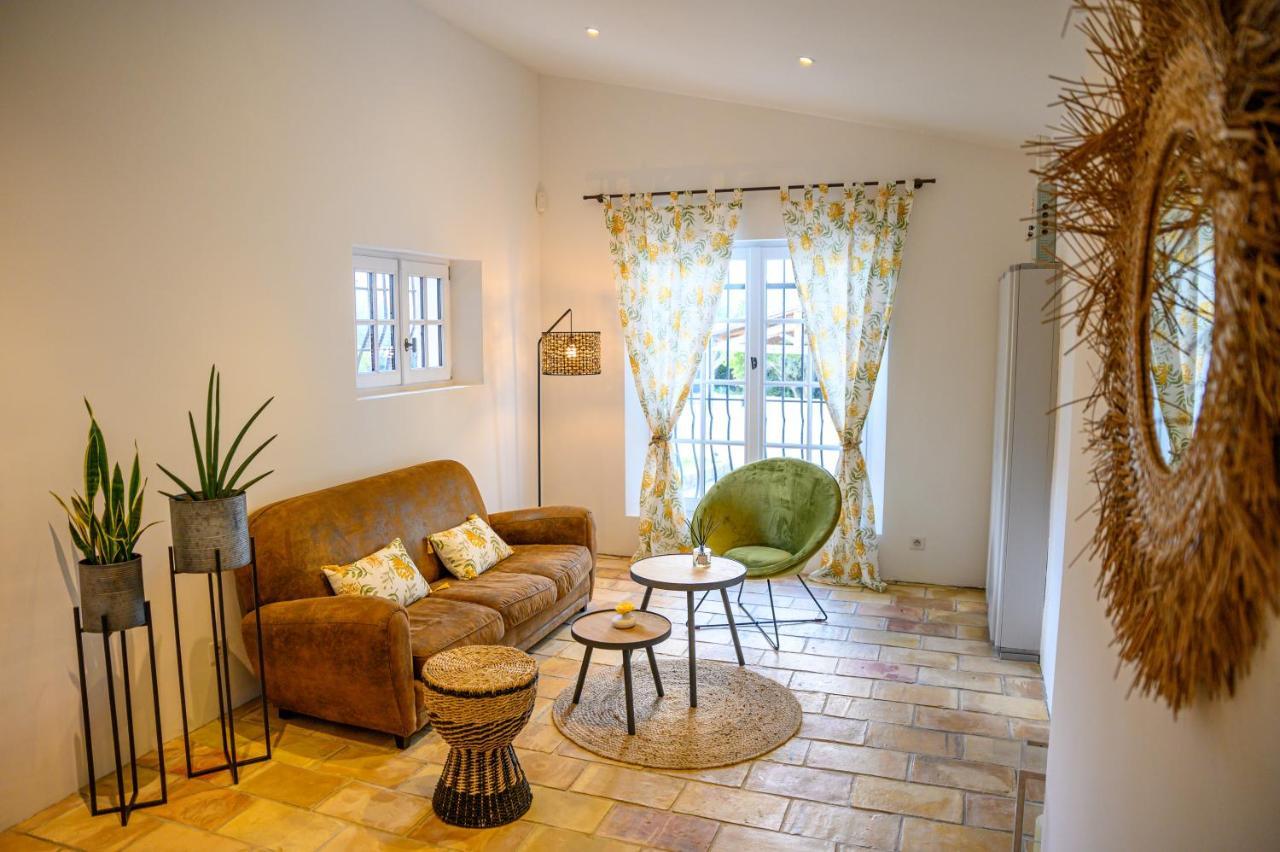 Le Mas De La Source Acomodação com café da manhã Mougins Exterior foto