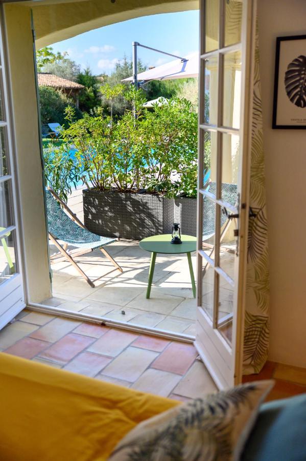 Le Mas De La Source Acomodação com café da manhã Mougins Exterior foto