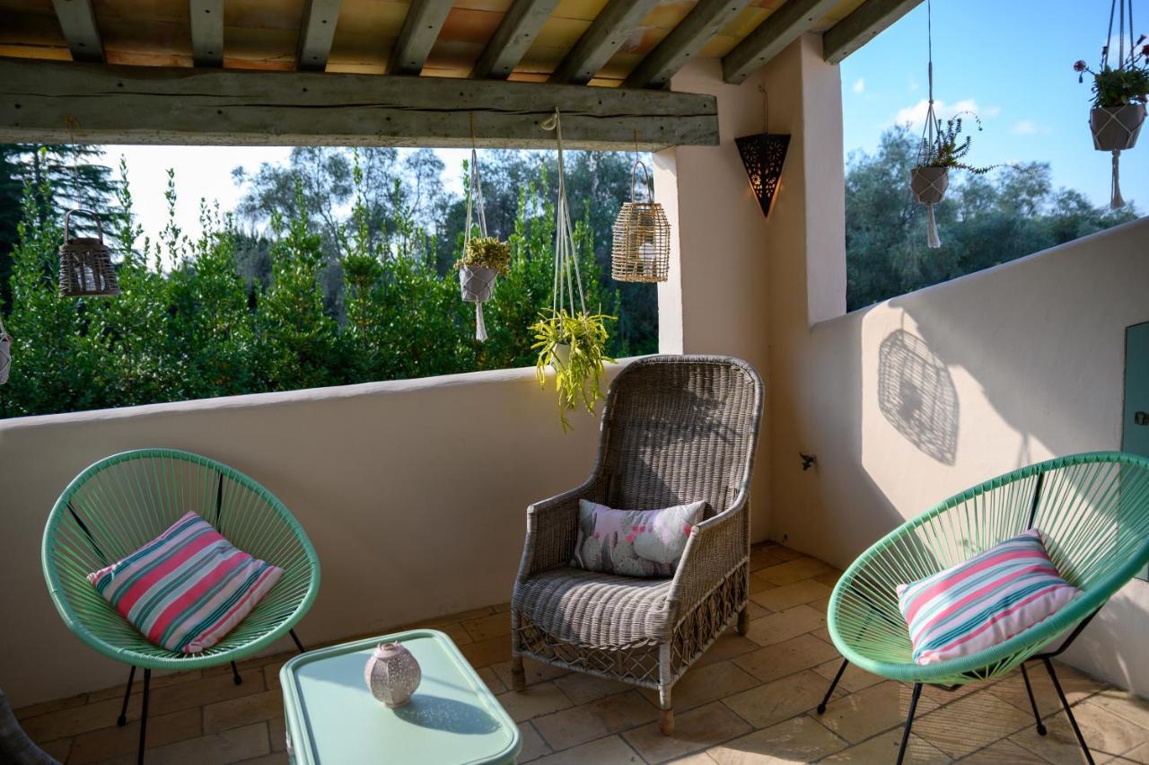 Le Mas De La Source Acomodação com café da manhã Mougins Exterior foto