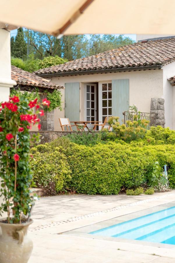 Le Mas De La Source Acomodação com café da manhã Mougins Exterior foto